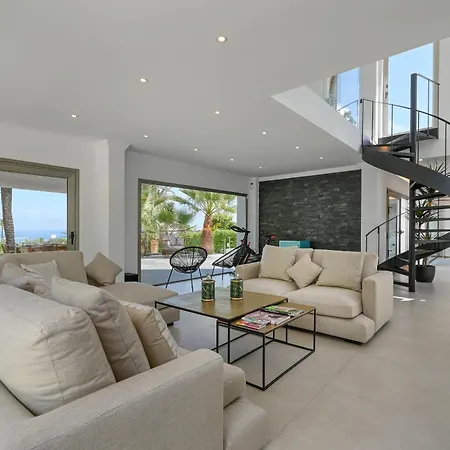 Villa Amantos *